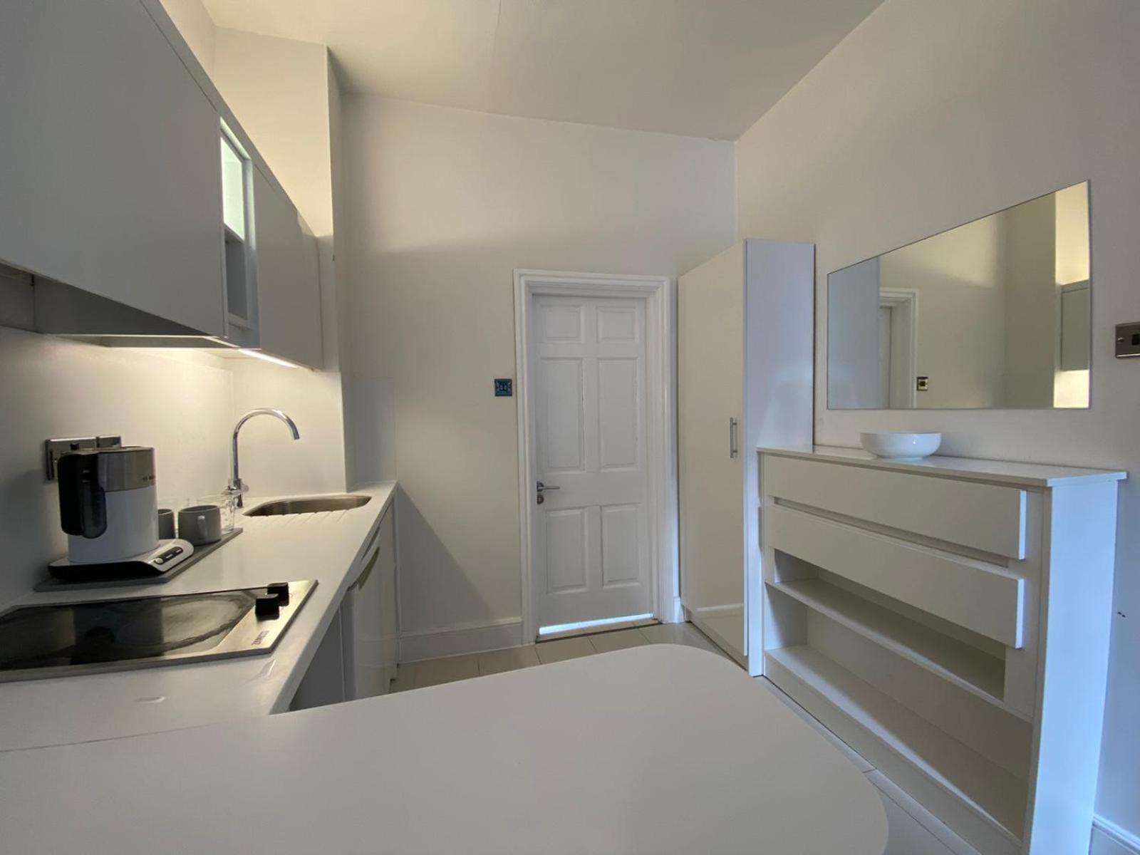 Sun Street Aparthotel Lancaster Zewnętrze zdjęcie