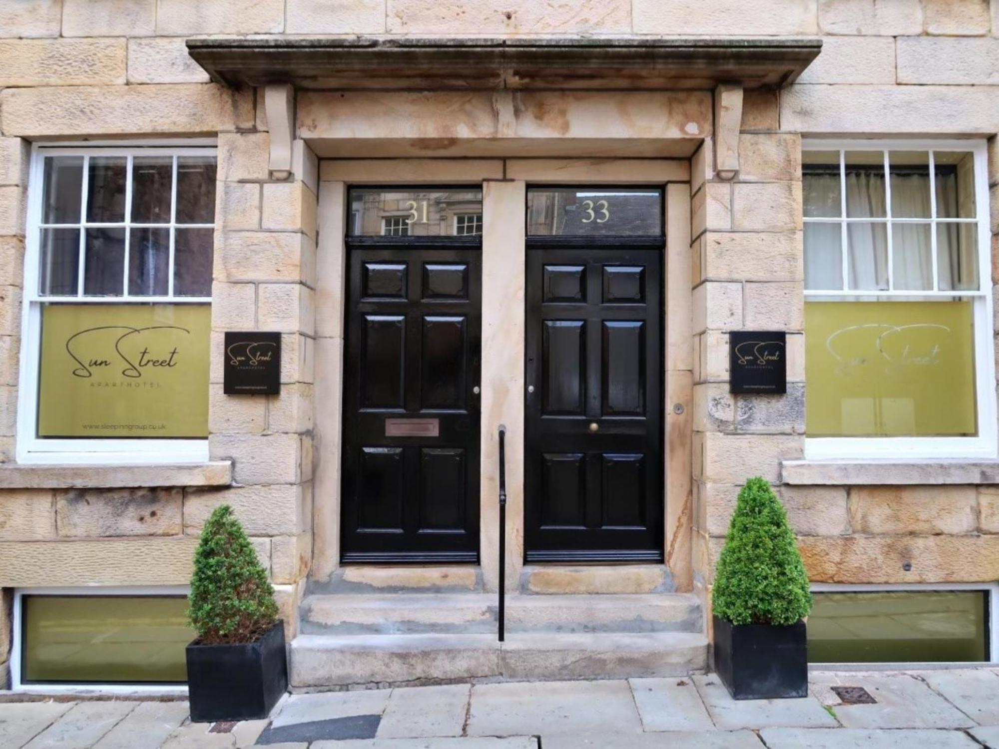 Sun Street Aparthotel Lancaster Zewnętrze zdjęcie